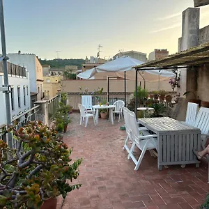  Apartamento En Casco Antiguo, Al Lado De Playa, Rambla Y Monasterio, Con Acceso A Terraza Ajardinada